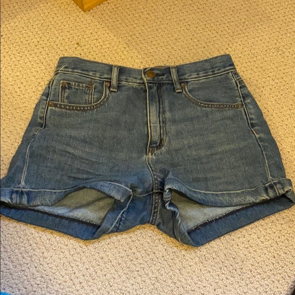 American eagle high waisted mom shorts. Size 0. - Picture 1 of 4
